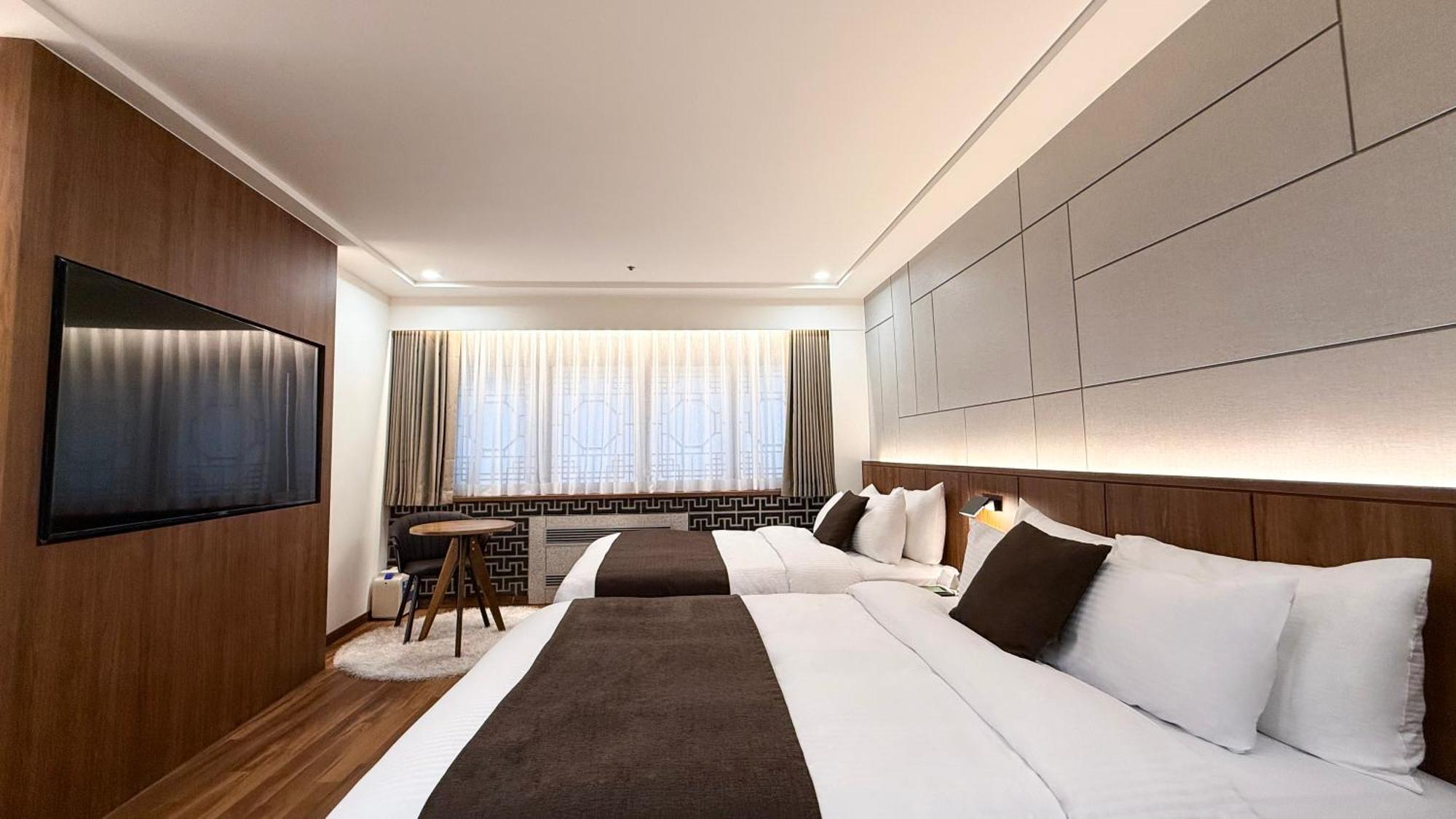Commodore Hotel Μπουσάν Εξωτερικό φωτογραφία